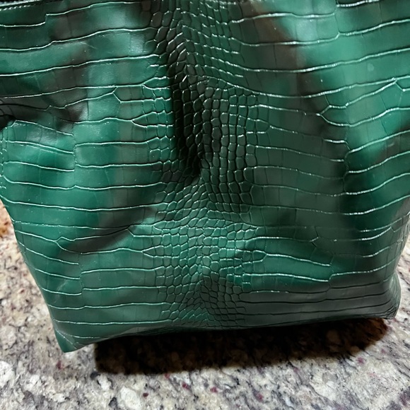 Estate Sale beauty Green tote - Picture 3 of 4